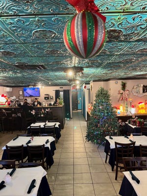 El techo de Sunqu Delights of Peru en North Fort Myers es una obra de arte.